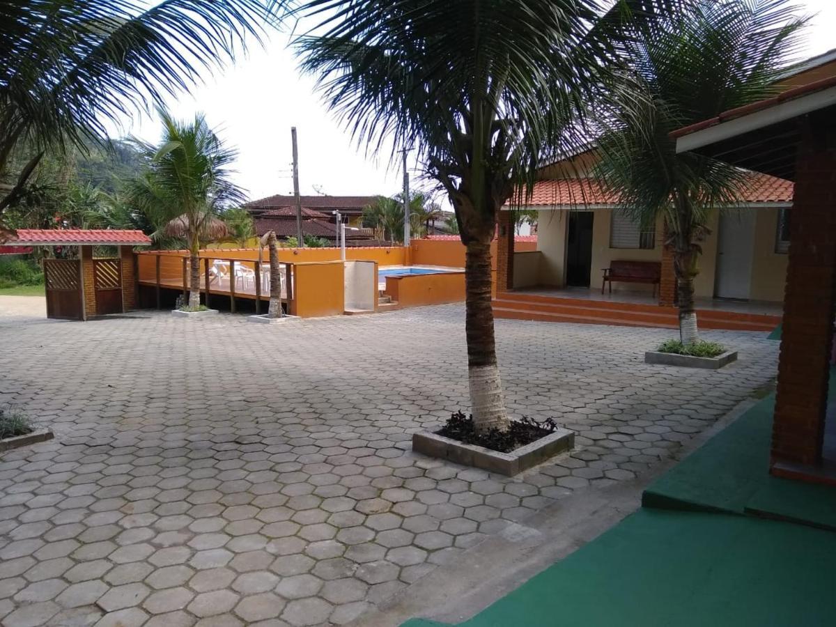 Chale Residencial Bosque Da Cocanha Карагуататуба Екстер'єр фото